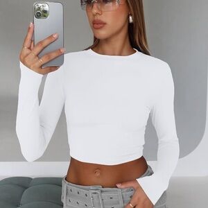 Trendy Queen Long Sleeve Crop Top